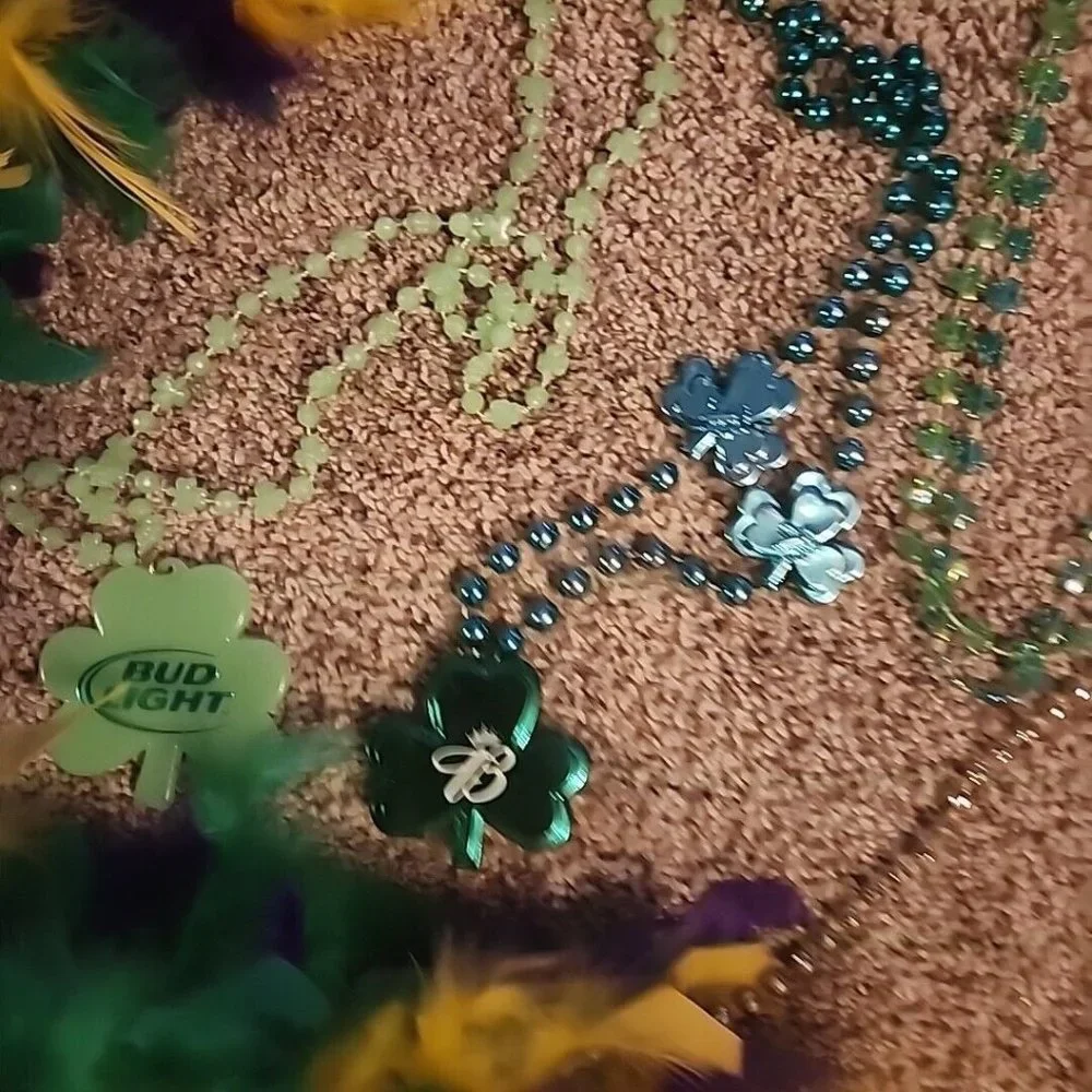 Mardi Gras St Pats Party In Bag Beads Boa Purple Green Gold Parade 18 Necklaces